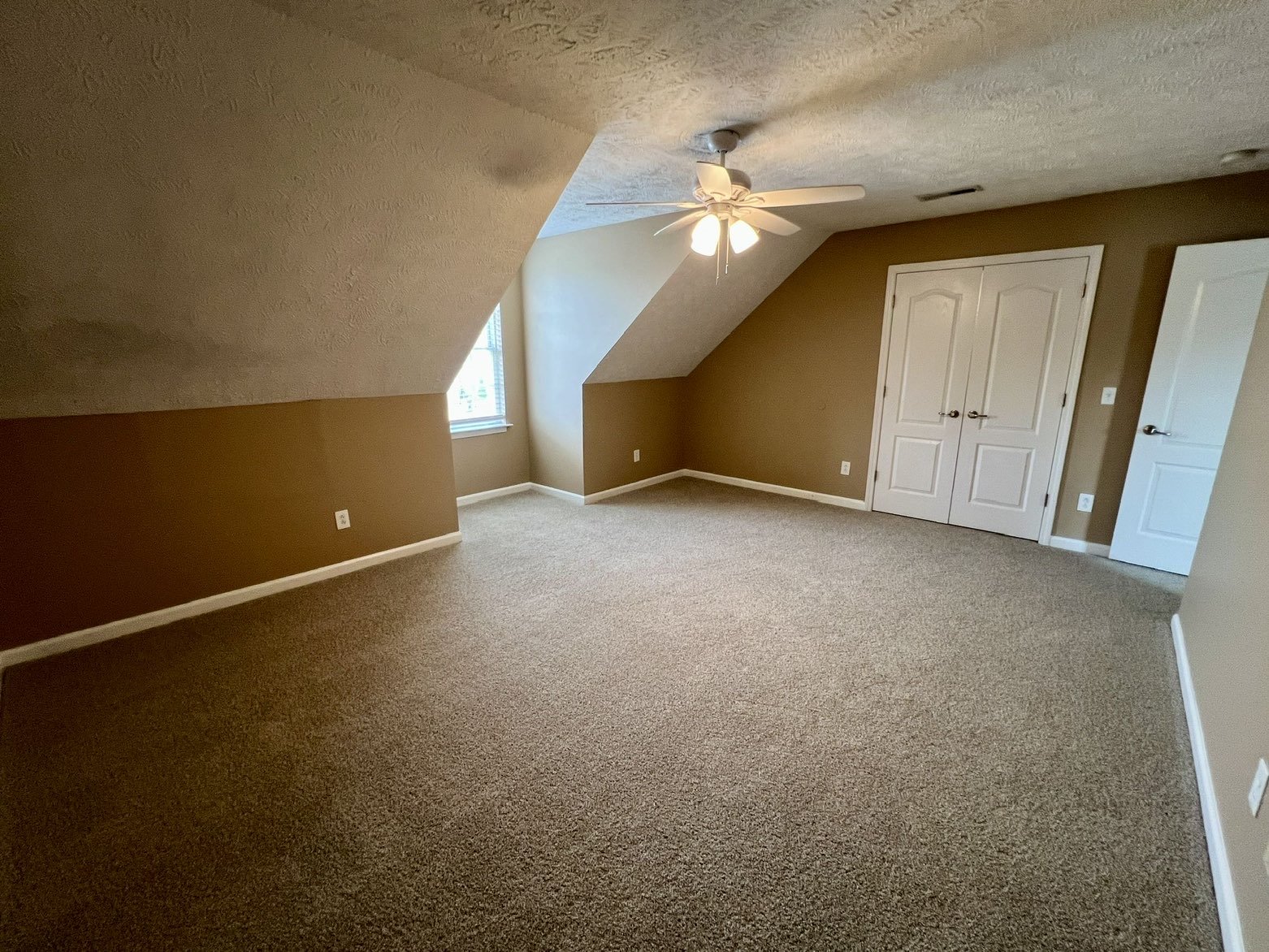 3 Bedroom 2.5 Bath Home in Oxford Hall - South Murfreesboro *New Carpet* property image