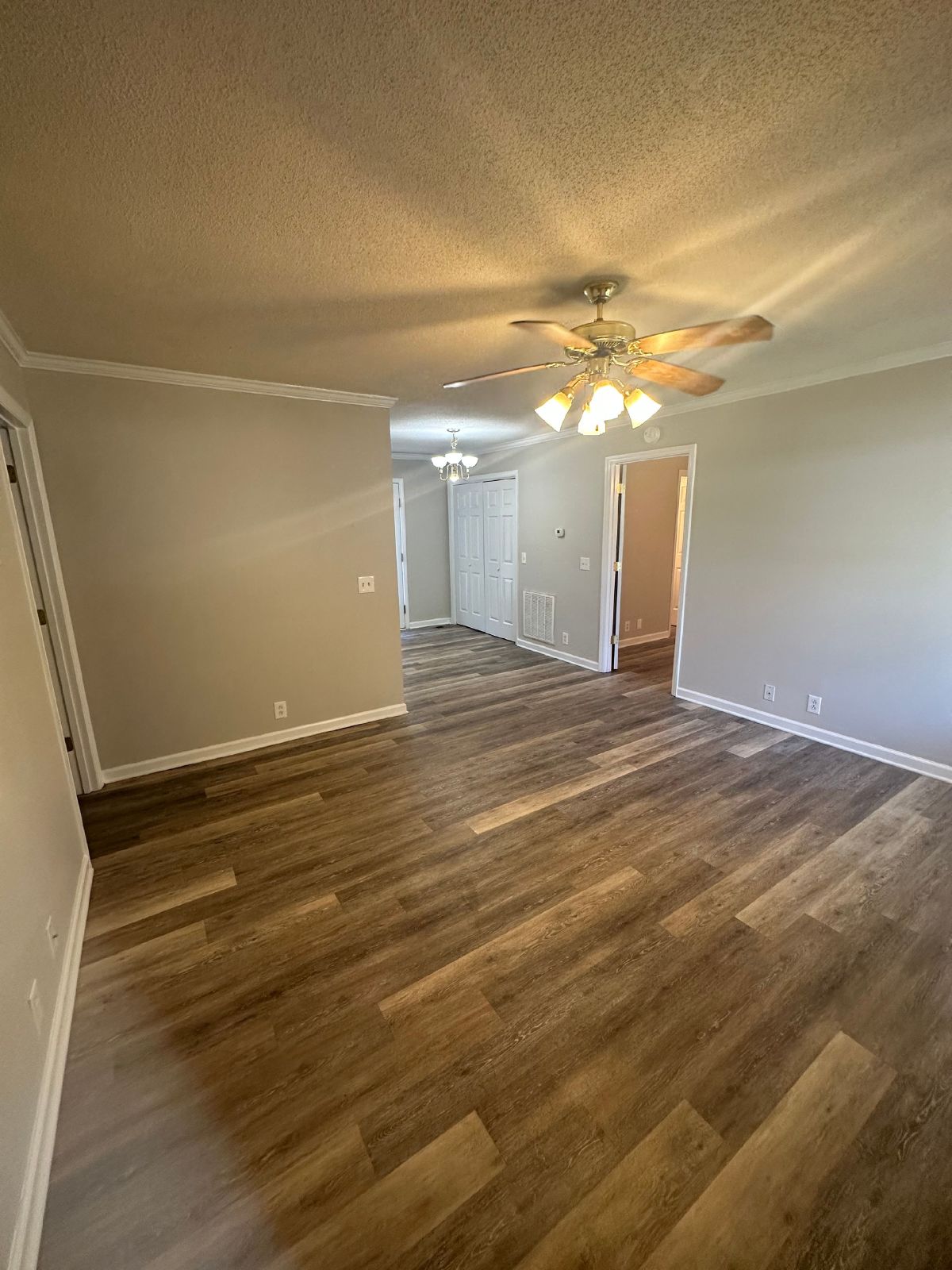 Cute 2 Bed 2.5 Bath House Near MTSU! property image