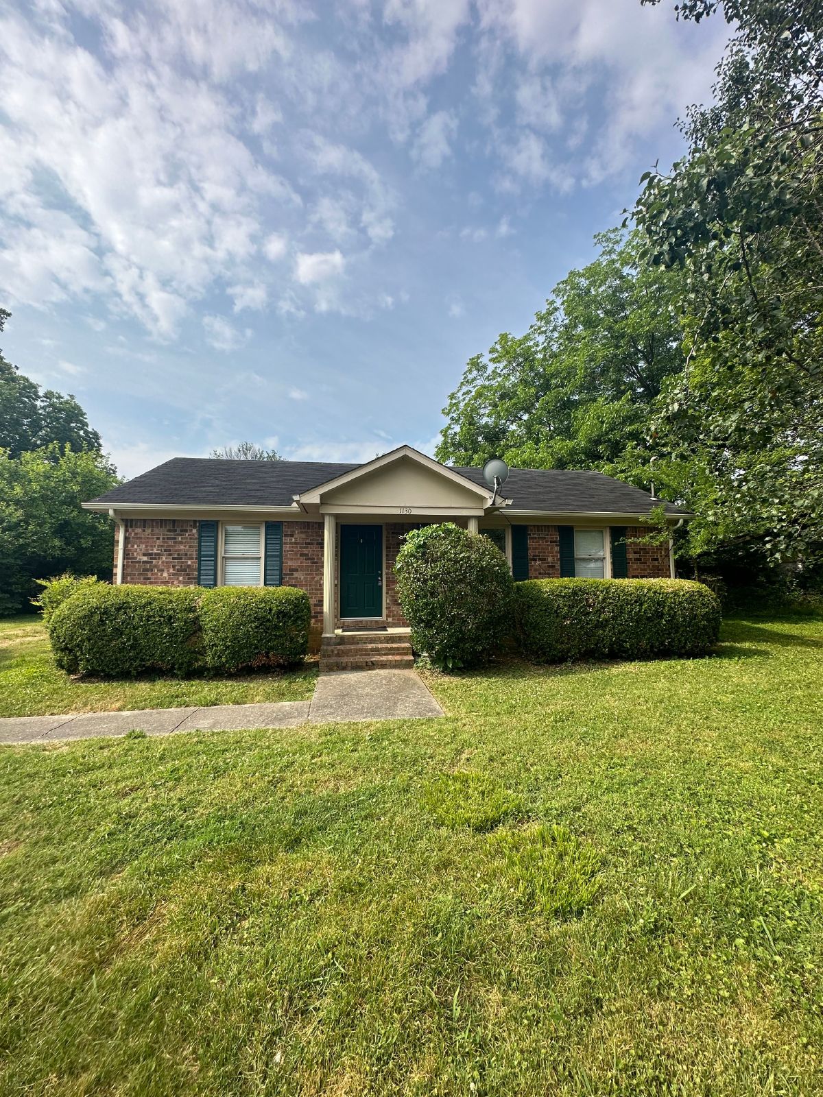 Cute 2 Bed 2.5 Bath House Near MTSU! property image