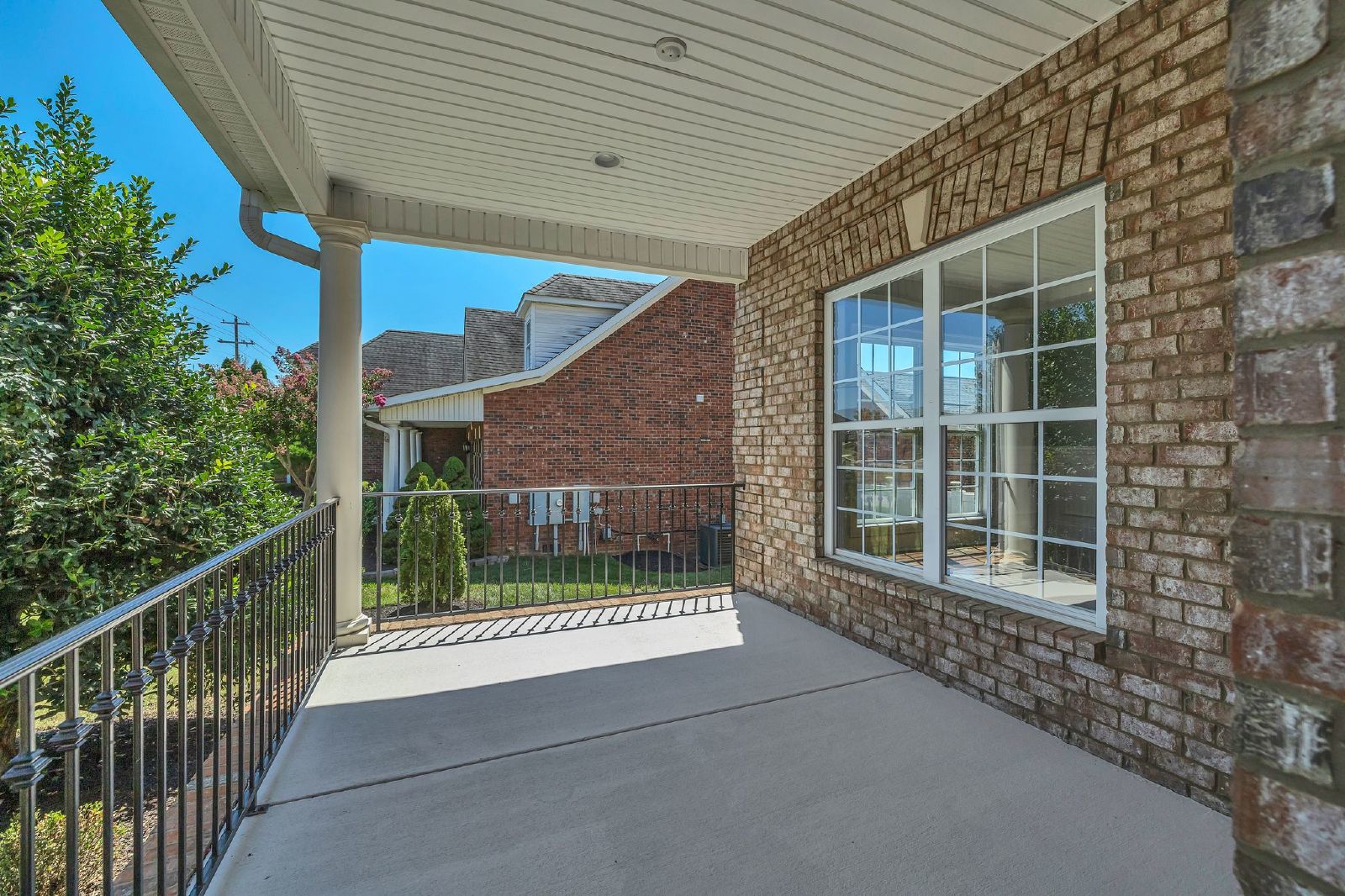 Luxury 4BR Home with River Views & Entertainer’s Bonus Room property image
