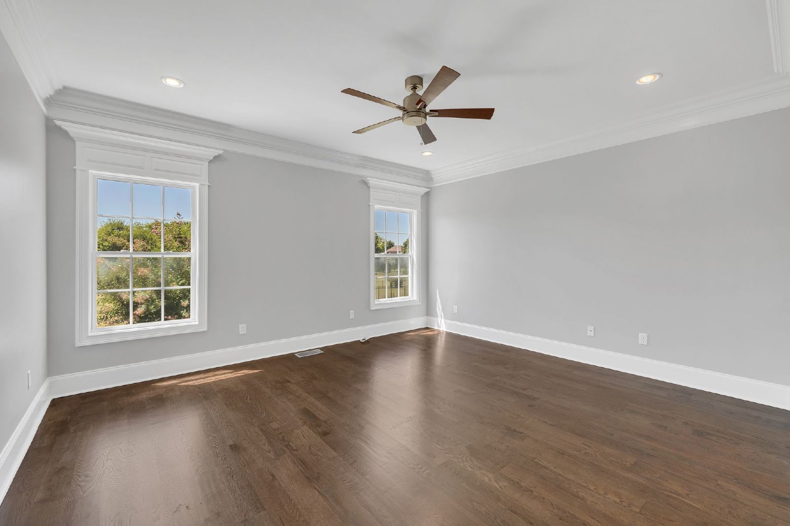 Luxury 4BR Home with River Views & Entertainer’s Bonus Room property image