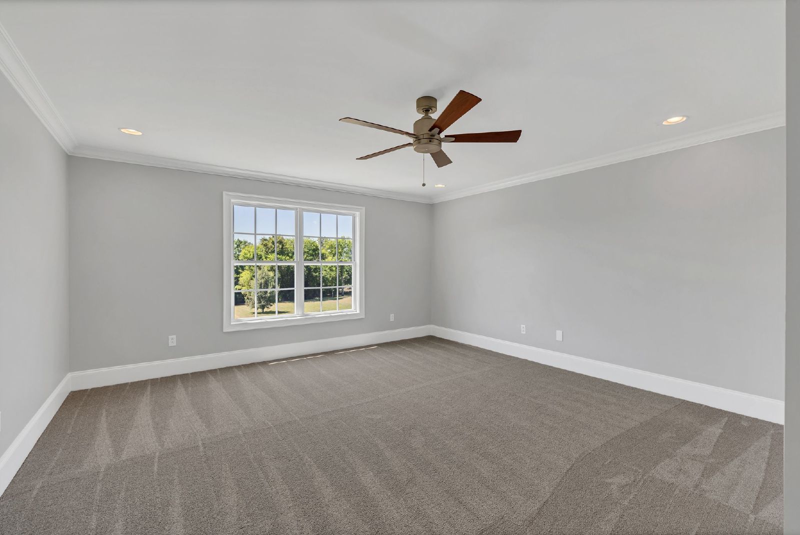 Luxury 4BR Home with River Views & Entertainer’s Bonus Room property image