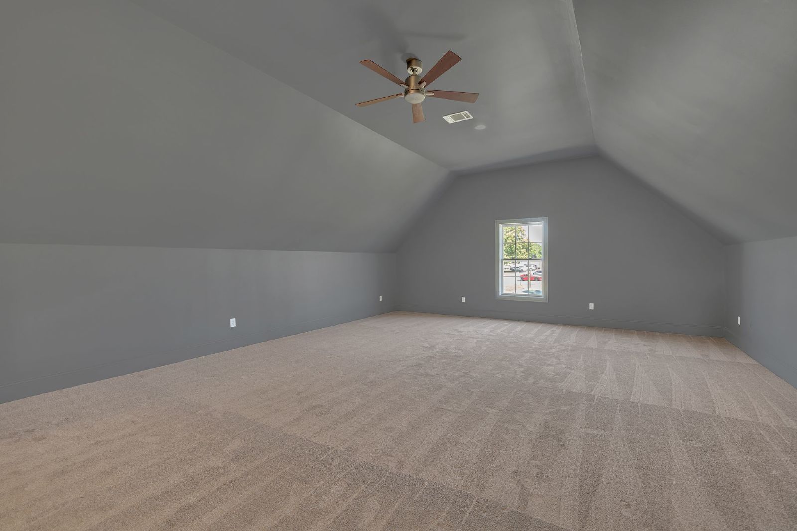 Luxury 4BR Home with River Views & Entertainer’s Bonus Room property image