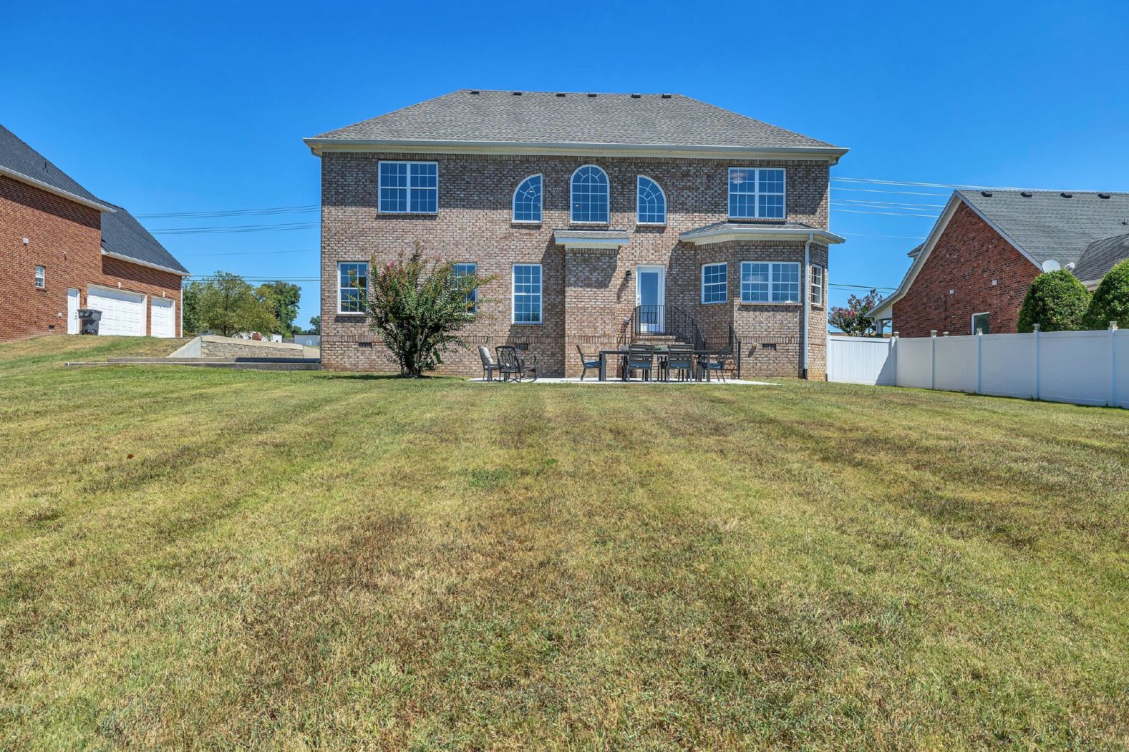 Luxury 4BR Home with River Views & Entertainer’s Bonus Room property image
