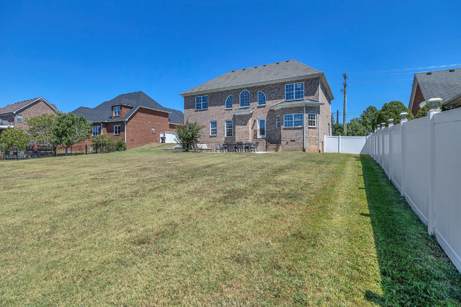 Luxury 4BR Home with River Views & Entertainer’s Bonus Room property image