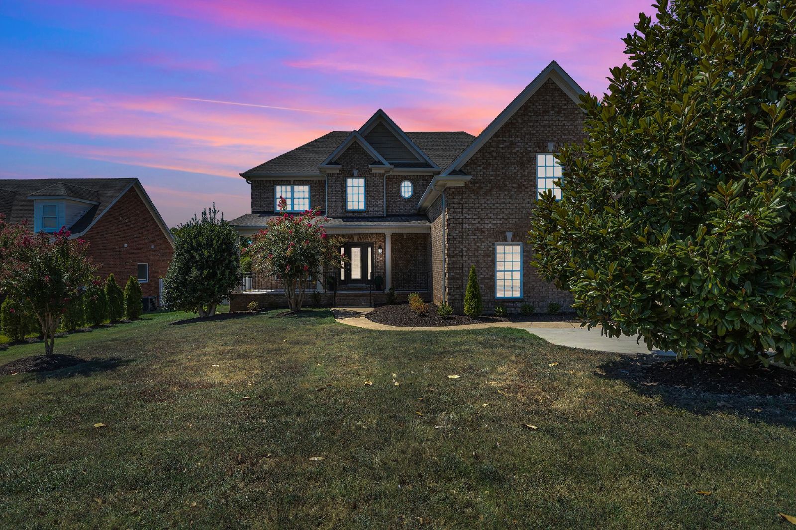 Luxury 4BR Home with River Views & Entertainer’s Bonus Room property image