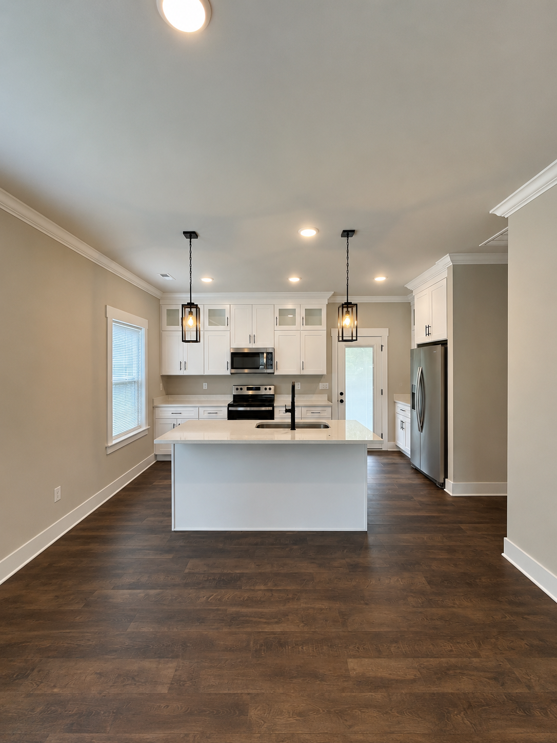 Beautiful New Build 3 Bed, 2.5 Bath, 2 Car Garage - Community Pool & Walking Trail! property image