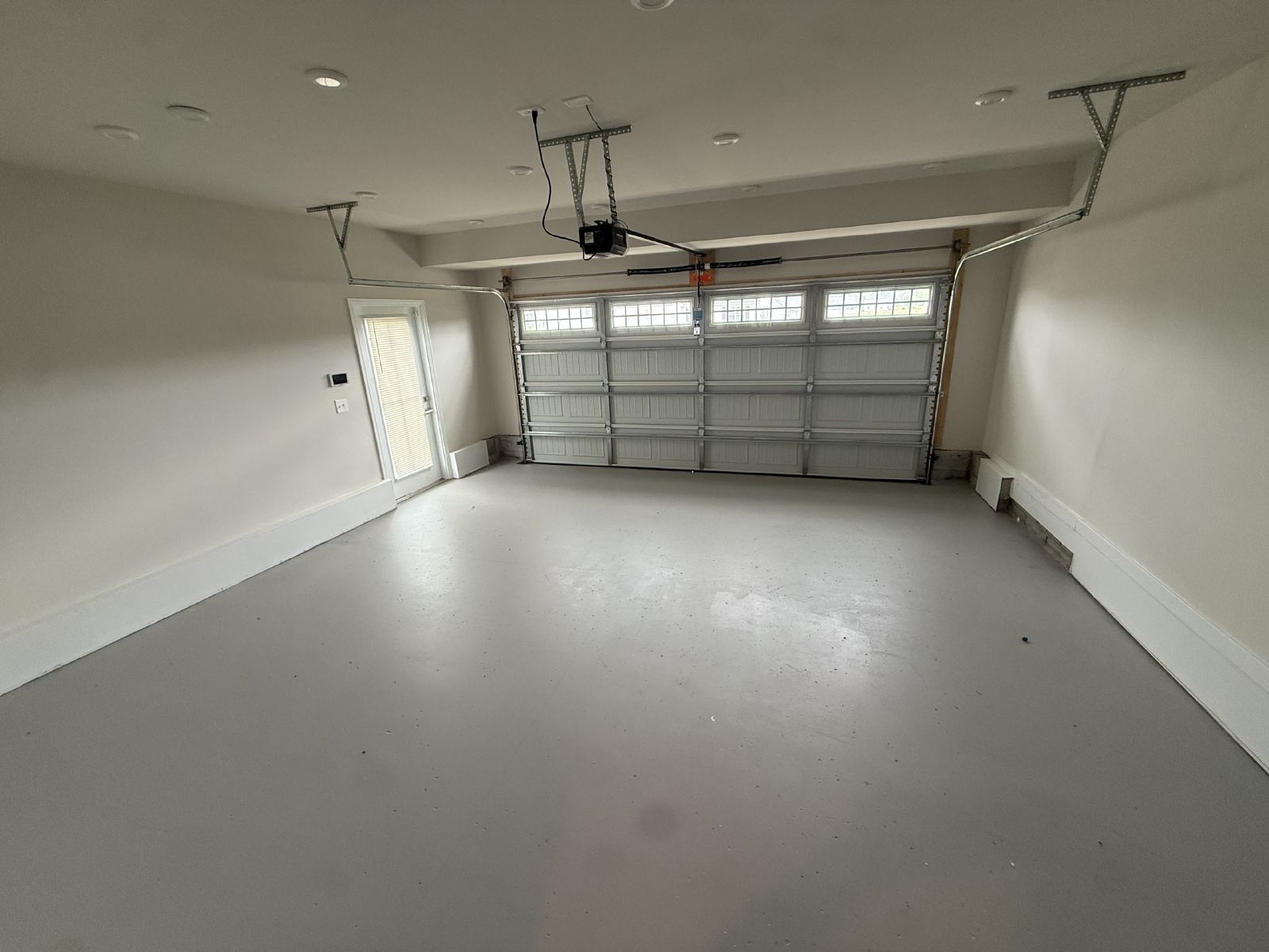 Like-New 4BR Home in Christiana | Open Floor Plan + Large Backyard! property image
