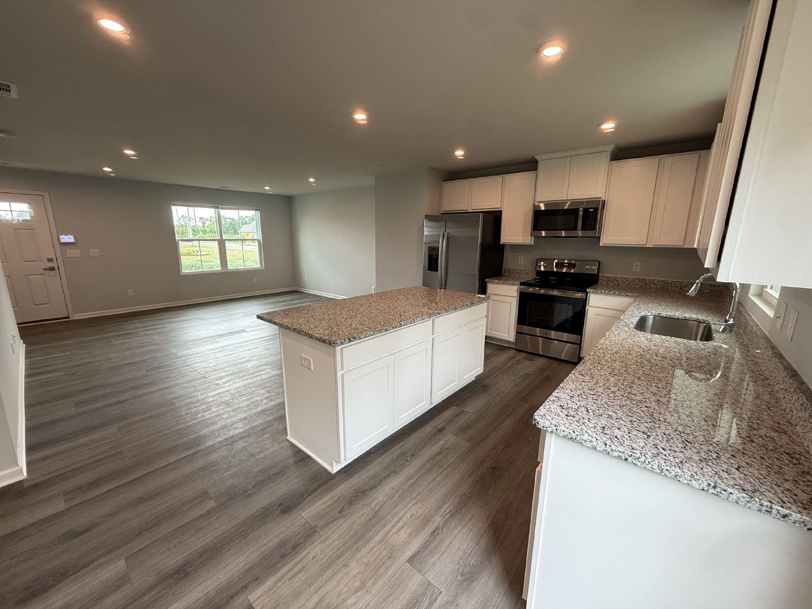 Like-New 4BR Home in Christiana | Open Floor Plan + Large Backyard! property image