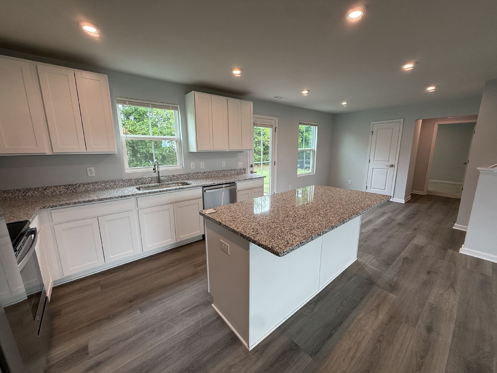 Like-New 4BR Home in Christiana | Open Floor Plan + Large Backyard! property image