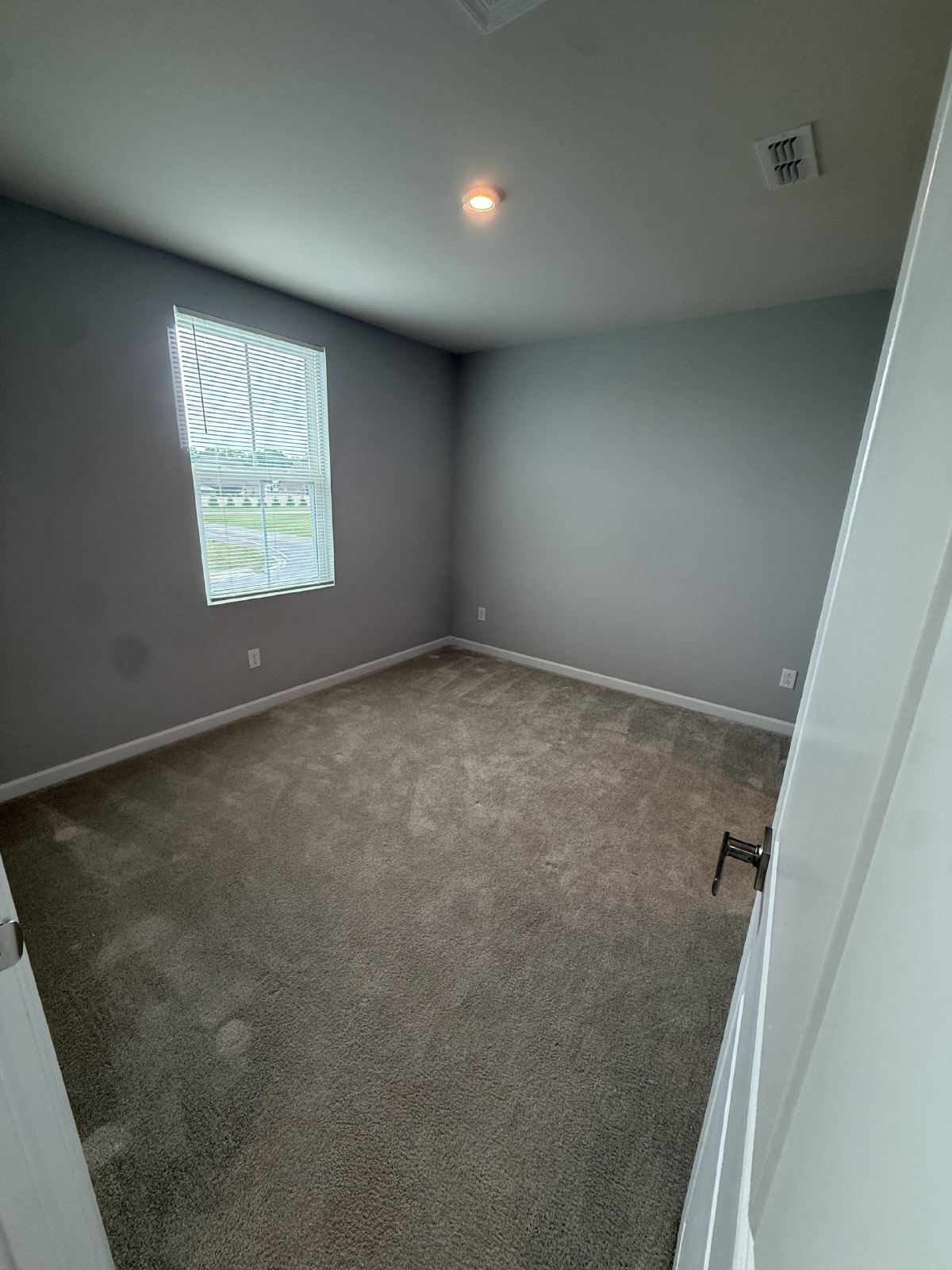 Like-New 4BR Home in Christiana | Open Floor Plan + Large Backyard! property image