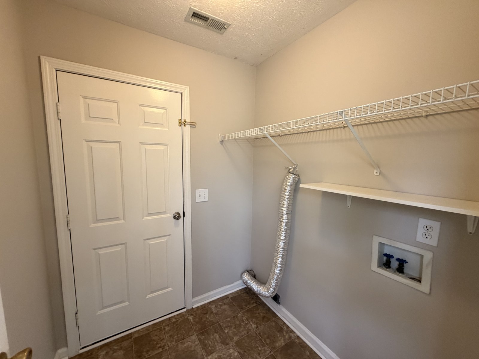 Available Now - 3BR 2BA Home in Smyrna **All one level** property image