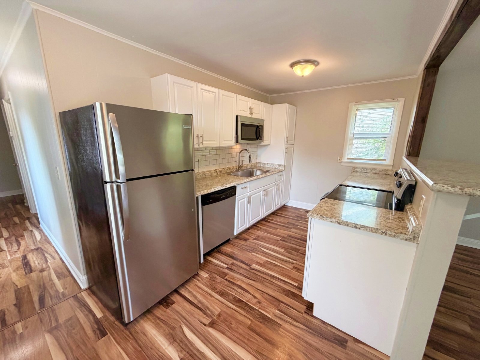Move-In Ready 3BR Rental with Spacious Yard & Deck property image