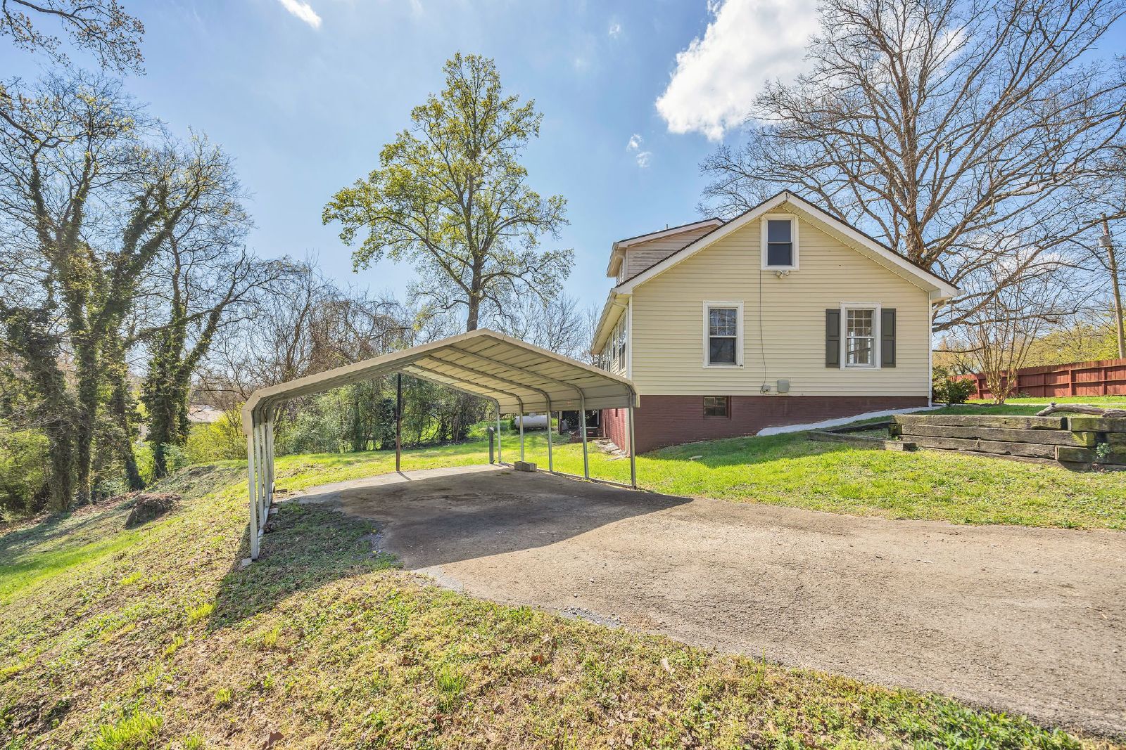 Charming 3 bed, 2 bath Rossville, GA Rental! property image