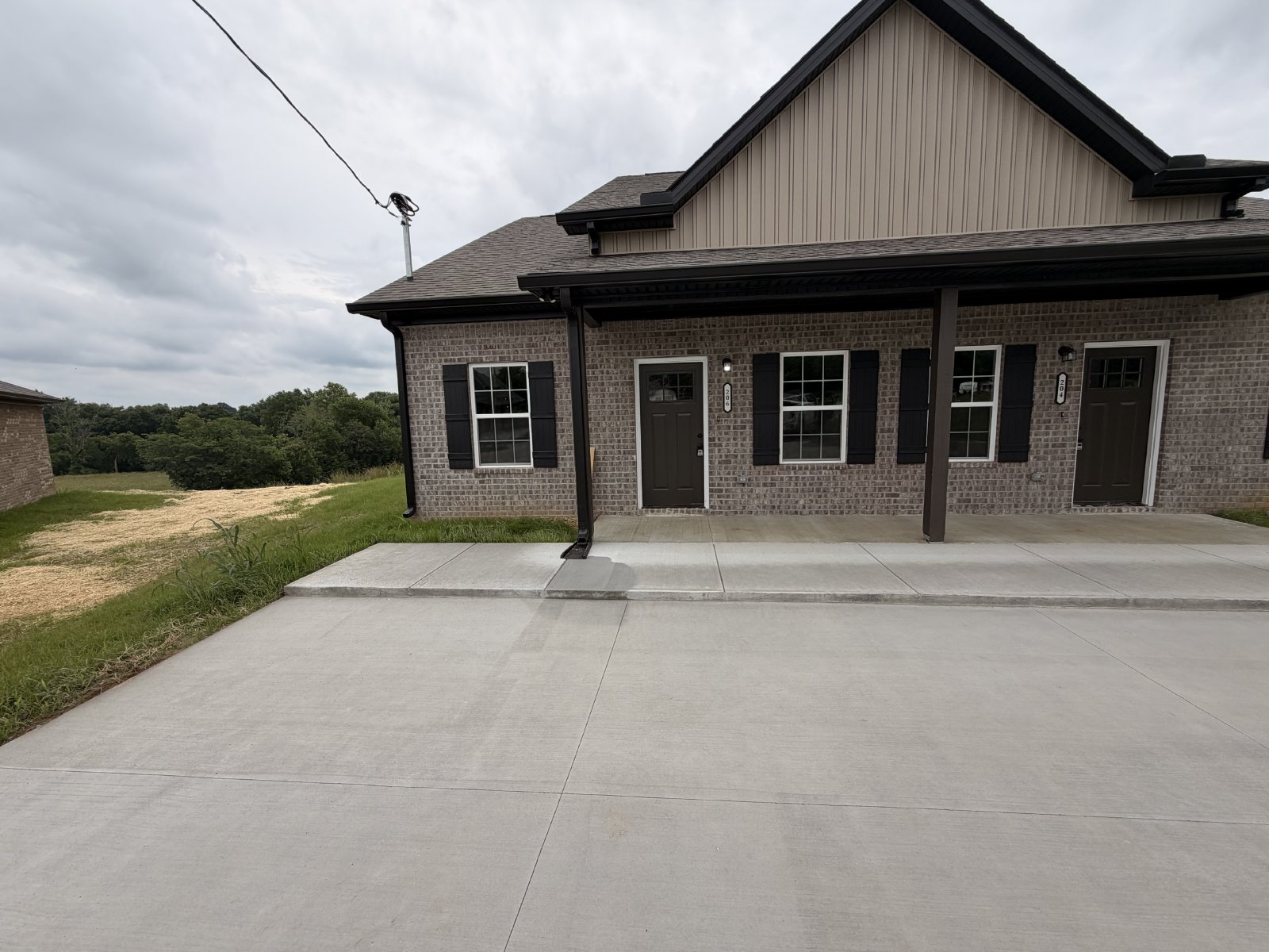 New Construction 3 bed 2 Bath Duplex in Shelbyville property image