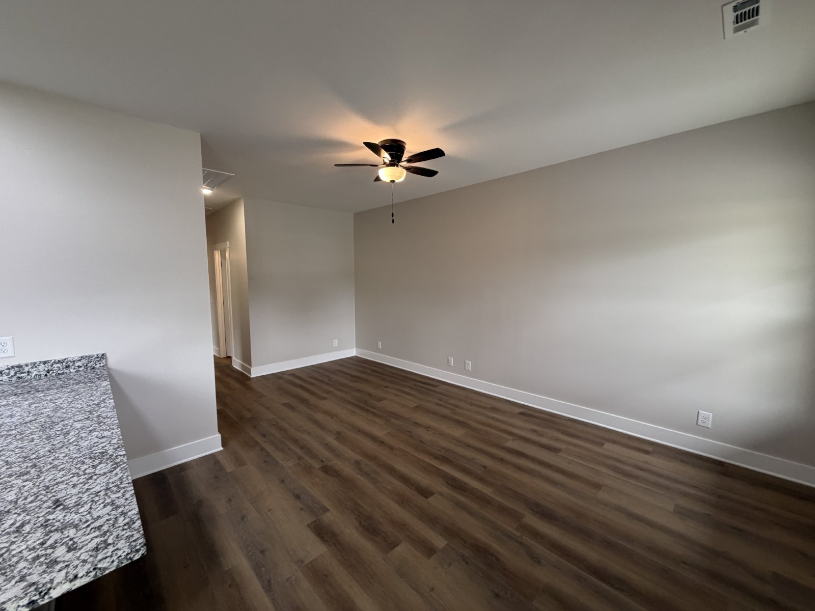 New Construction 3 bed 2 Bath Duplex in Shelbyville property image