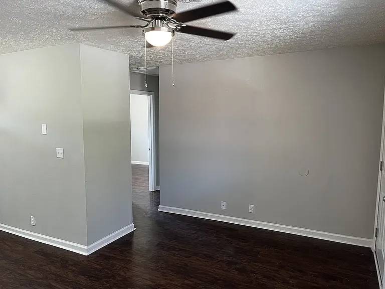 2 Bed 1 Bath Apt - The Flats at 1200 property image