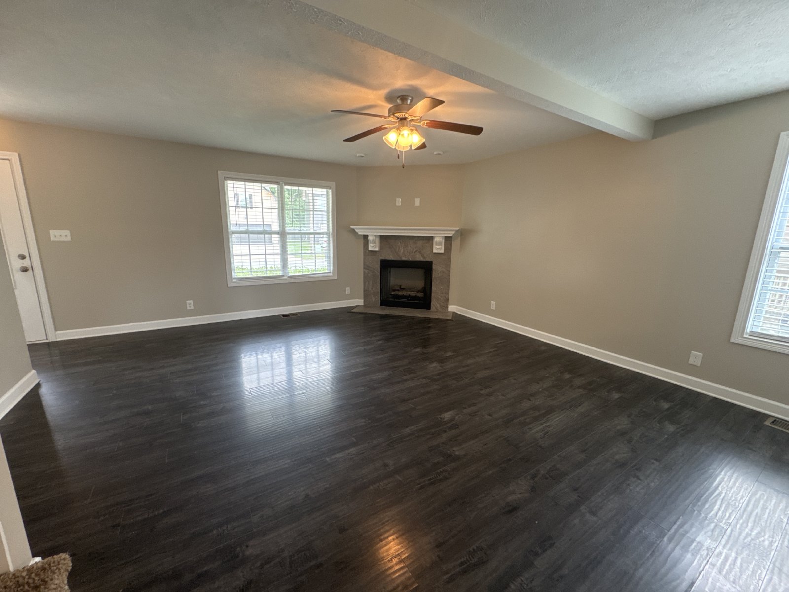 Beautiful 3BR Home in Crosswinds | Open Floor Plan | Garage | Convenient Clarksville Location property image