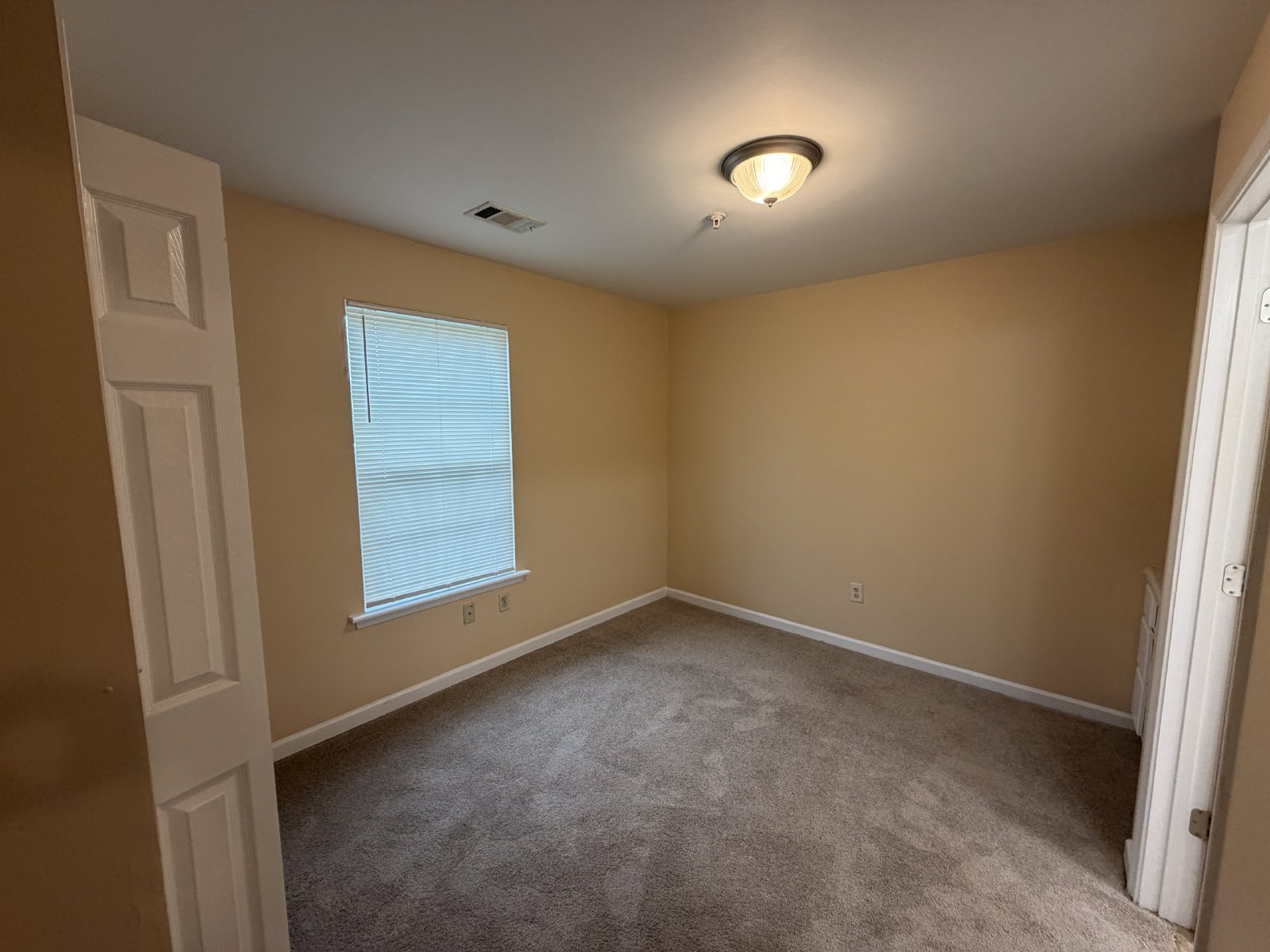 2 Bedroom 2 Bath Apartment Near MTSU property image