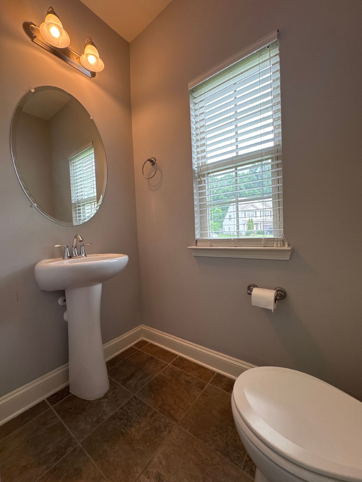 Modern End-Unit Townhome in the Heart of Old Hickory, Wilson County! property image