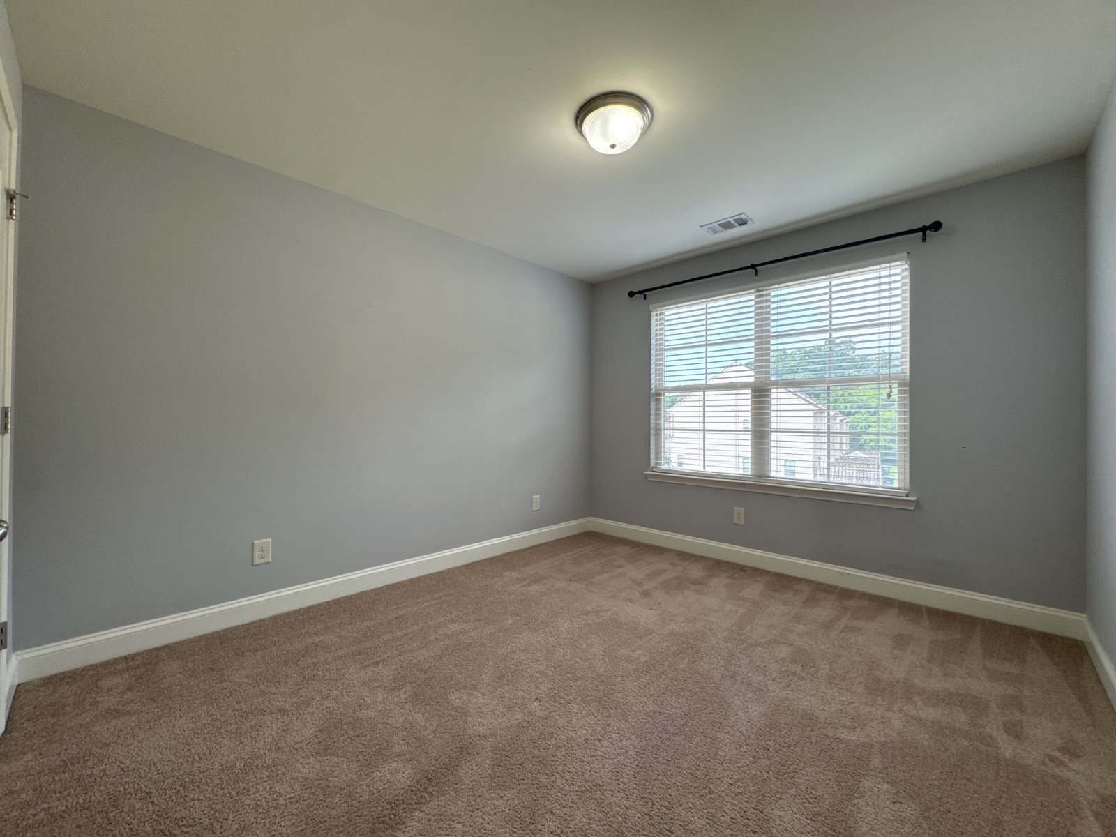 Modern End-Unit Townhome in the Heart of Old Hickory, Wilson County! property image