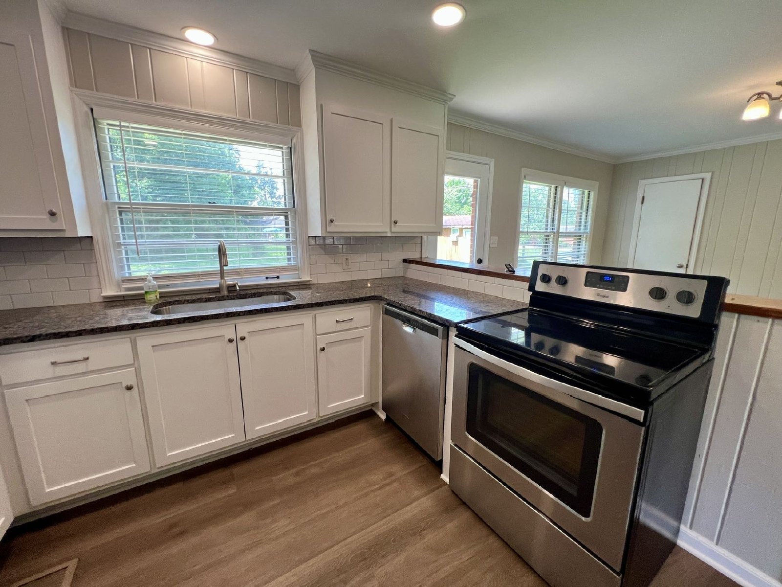 3BR 1.5BA, All Brick Ranch Home *Fenced Backyard* property image