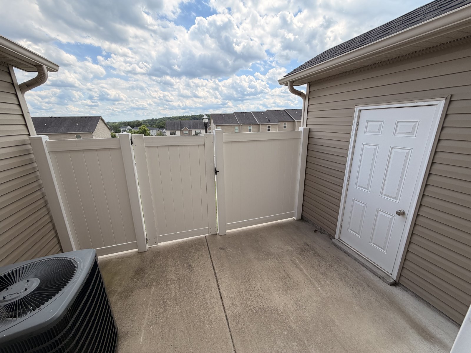 2 Bedroom, 2.5 Bath Townhome - Available Now in Antioch! property image