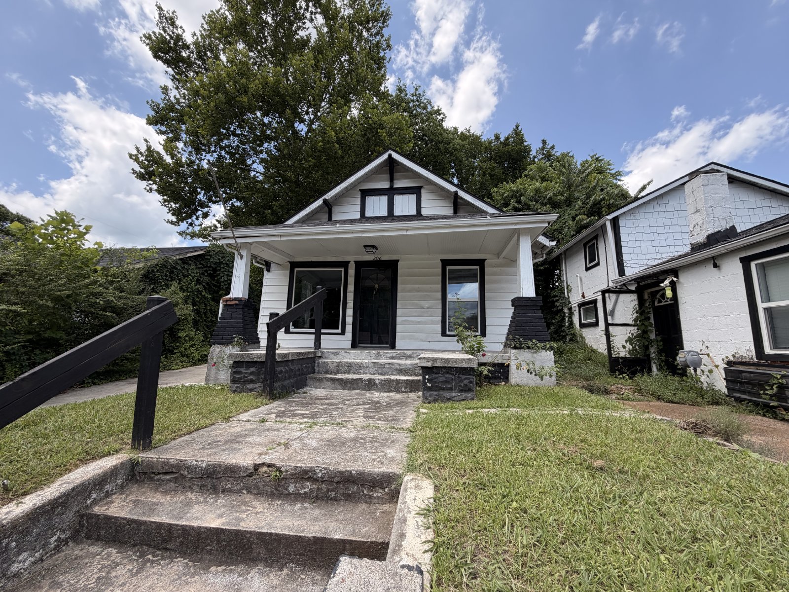 Cute 3 BR 1 BA in Mt Pleasant - Available Immediately! property image
