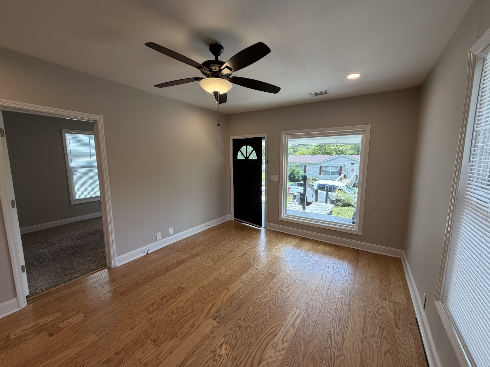 Cute 3 BR 1 BA in Mt Pleasant - Available Immediately! property image