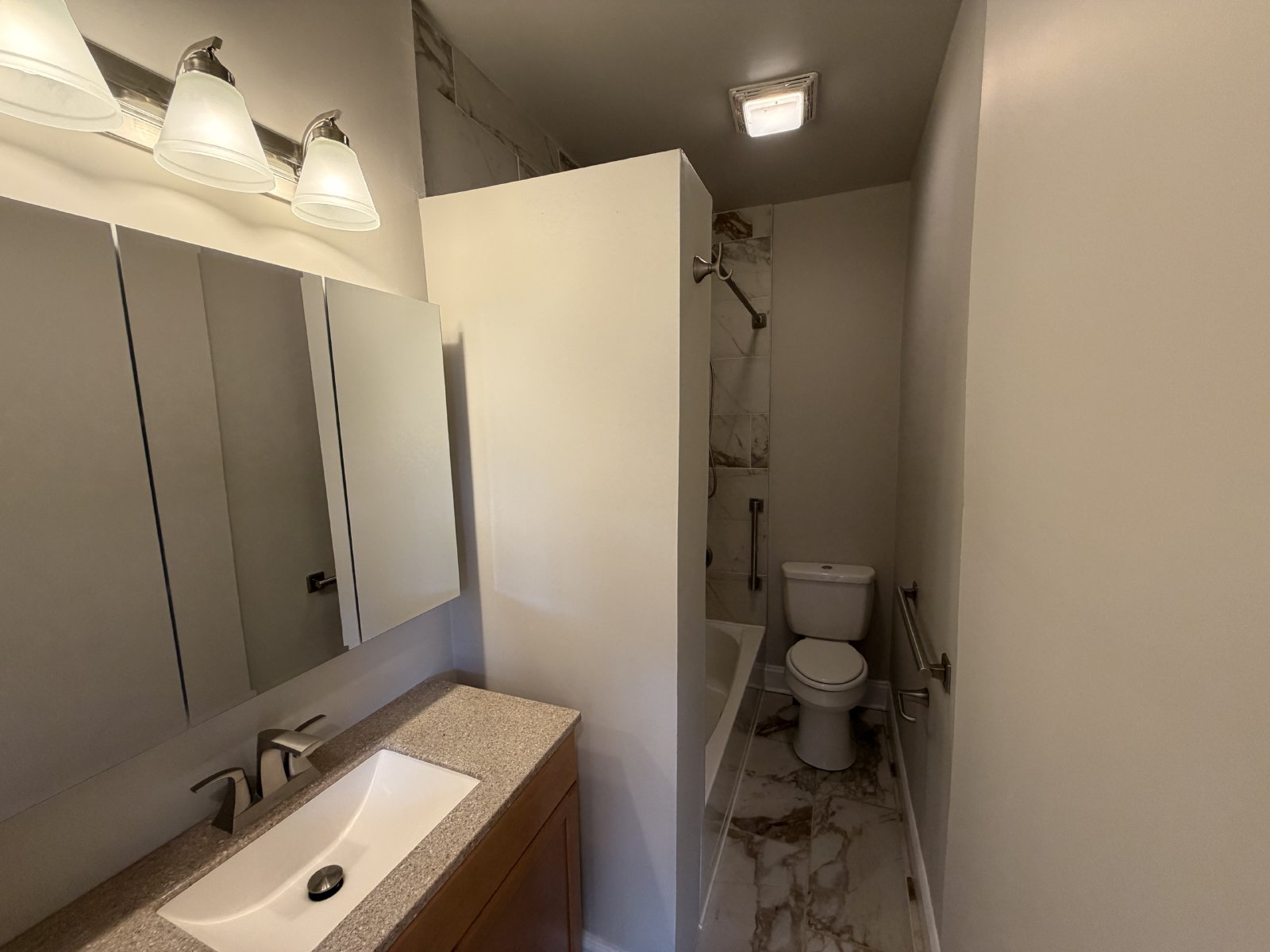 Cute 3 BR 1 BA in Mt Pleasant - Available Immediately! property image