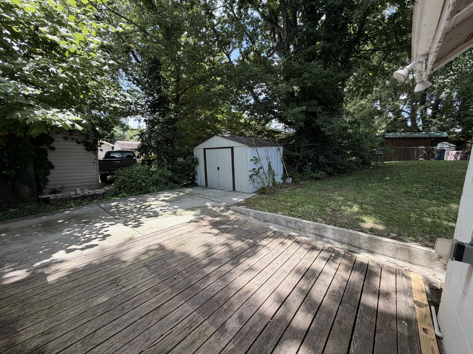 Cute 3 BR 1 BA in Mt Pleasant - Available Immediately! property image
