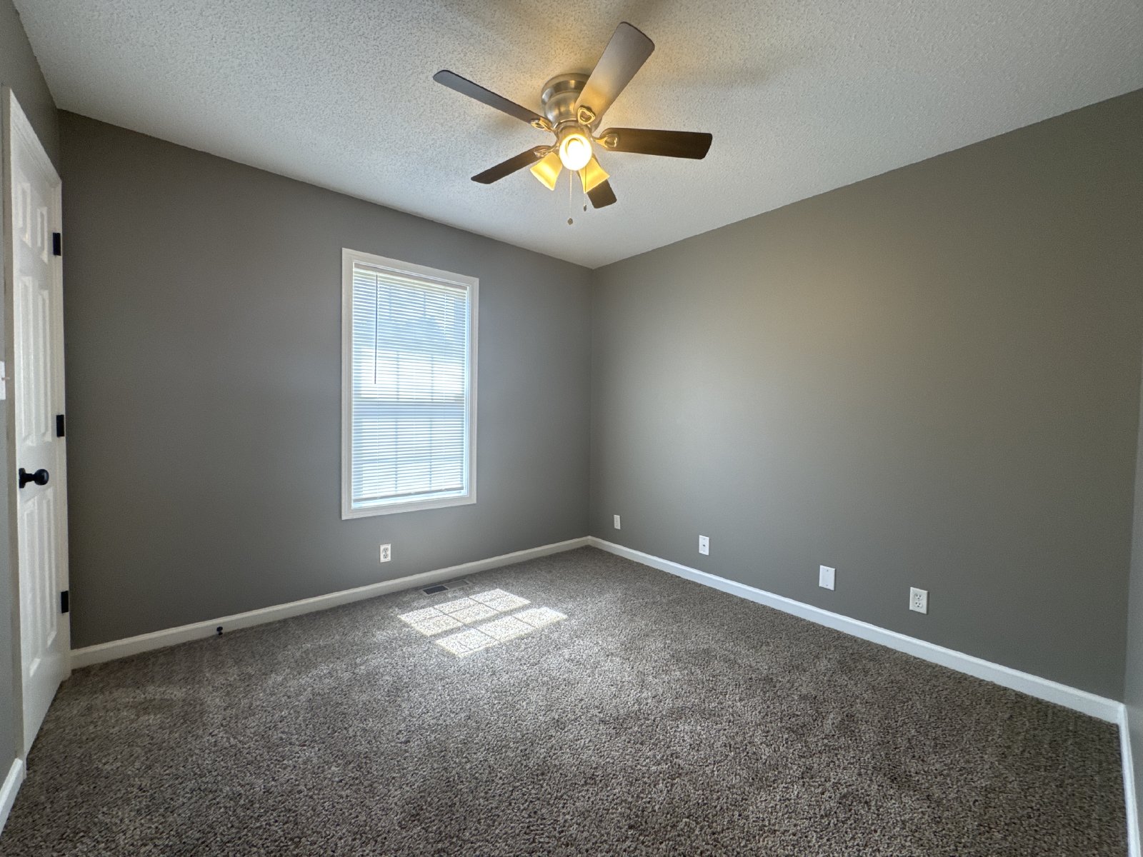 Beautifully Updated 3BR Home with Spacious Backyard & Easy Interstate Access property image