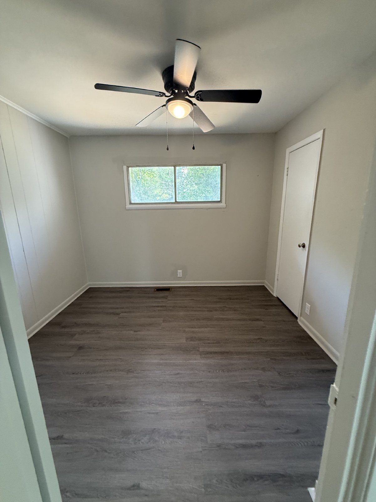 Newly Updated 3 Bedroom Home with Bonus Room in Rossville! property image