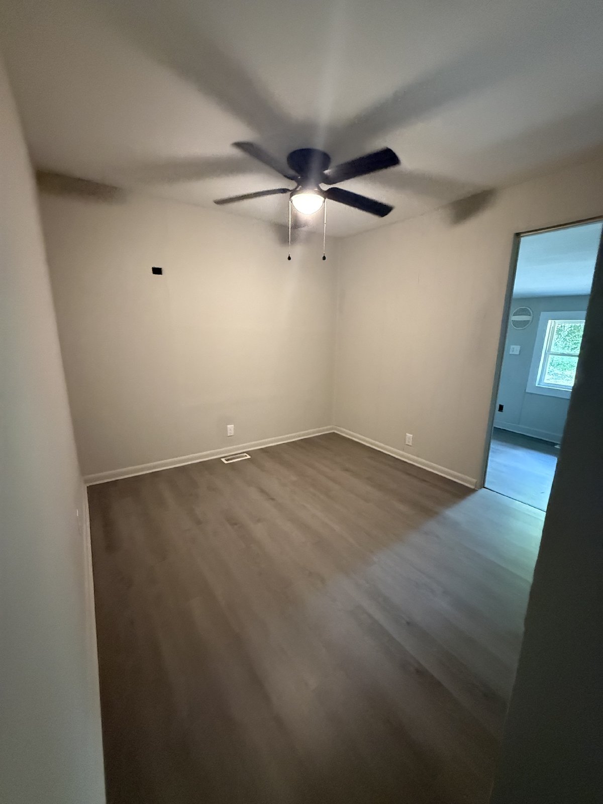 Newly Updated 3 Bedroom Home with Bonus Room in Rossville! property image