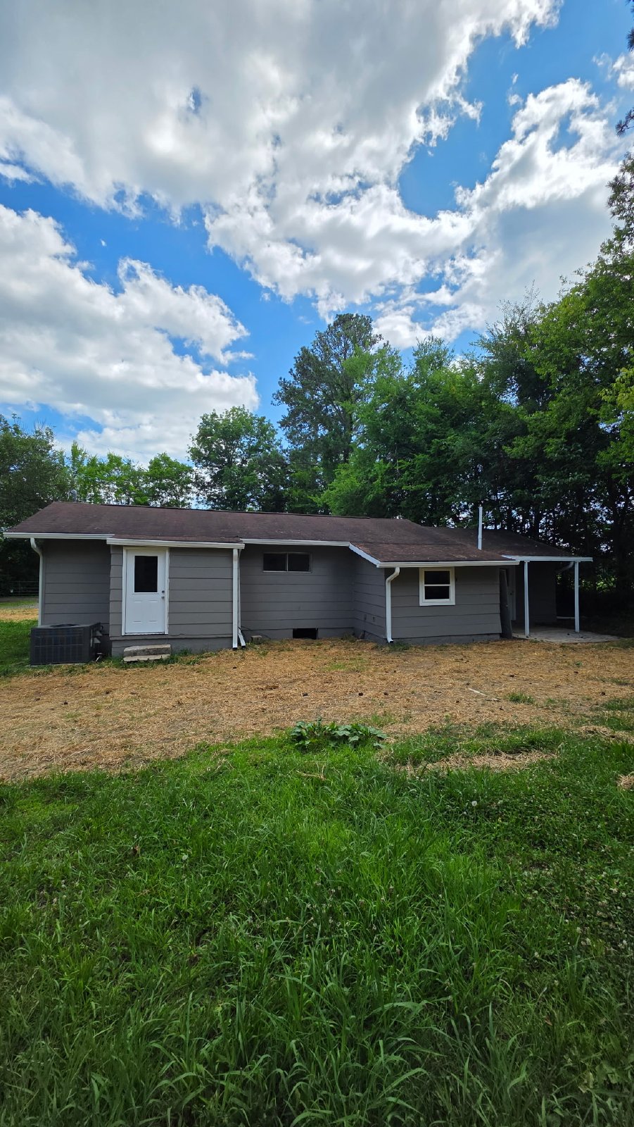 Newly Updated 3 Bedroom Home with Bonus Room in Rossville! property image