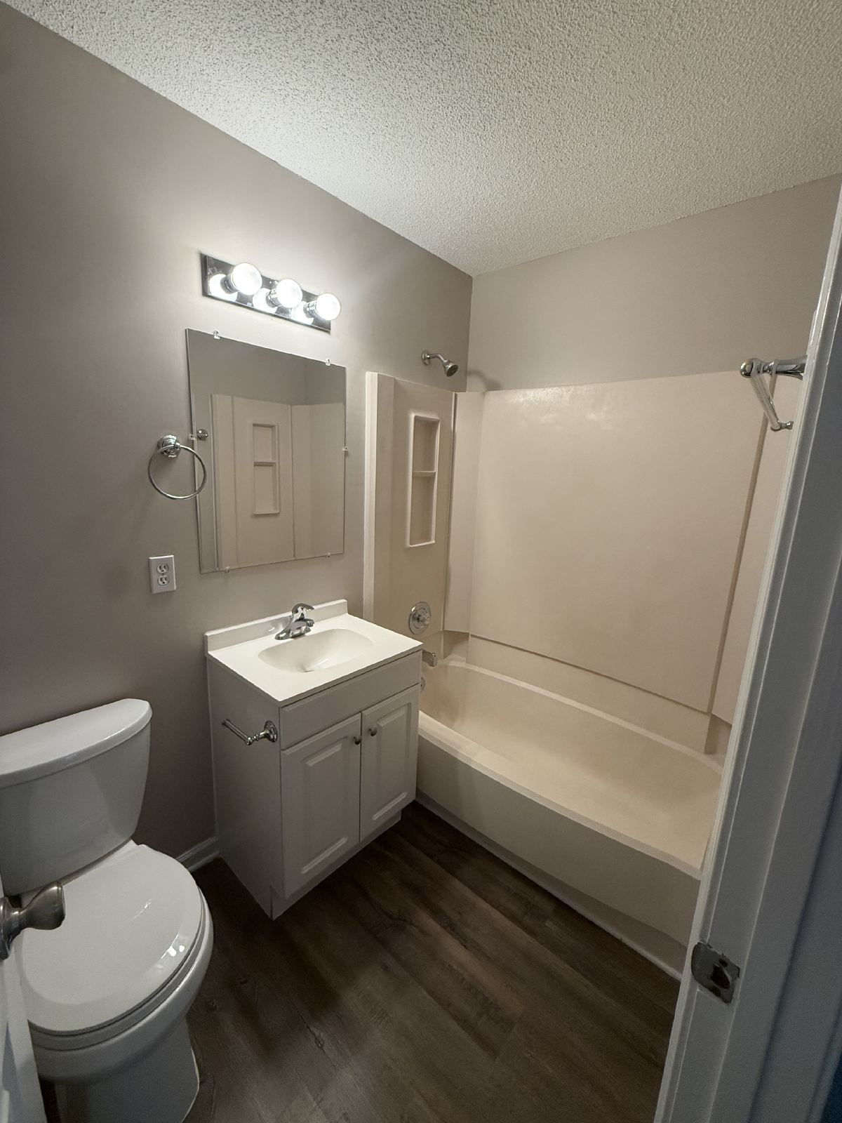 Beautiful 2BR Townhome | Huge Private Deck | Lawn Care Included | $1,695/mo property image