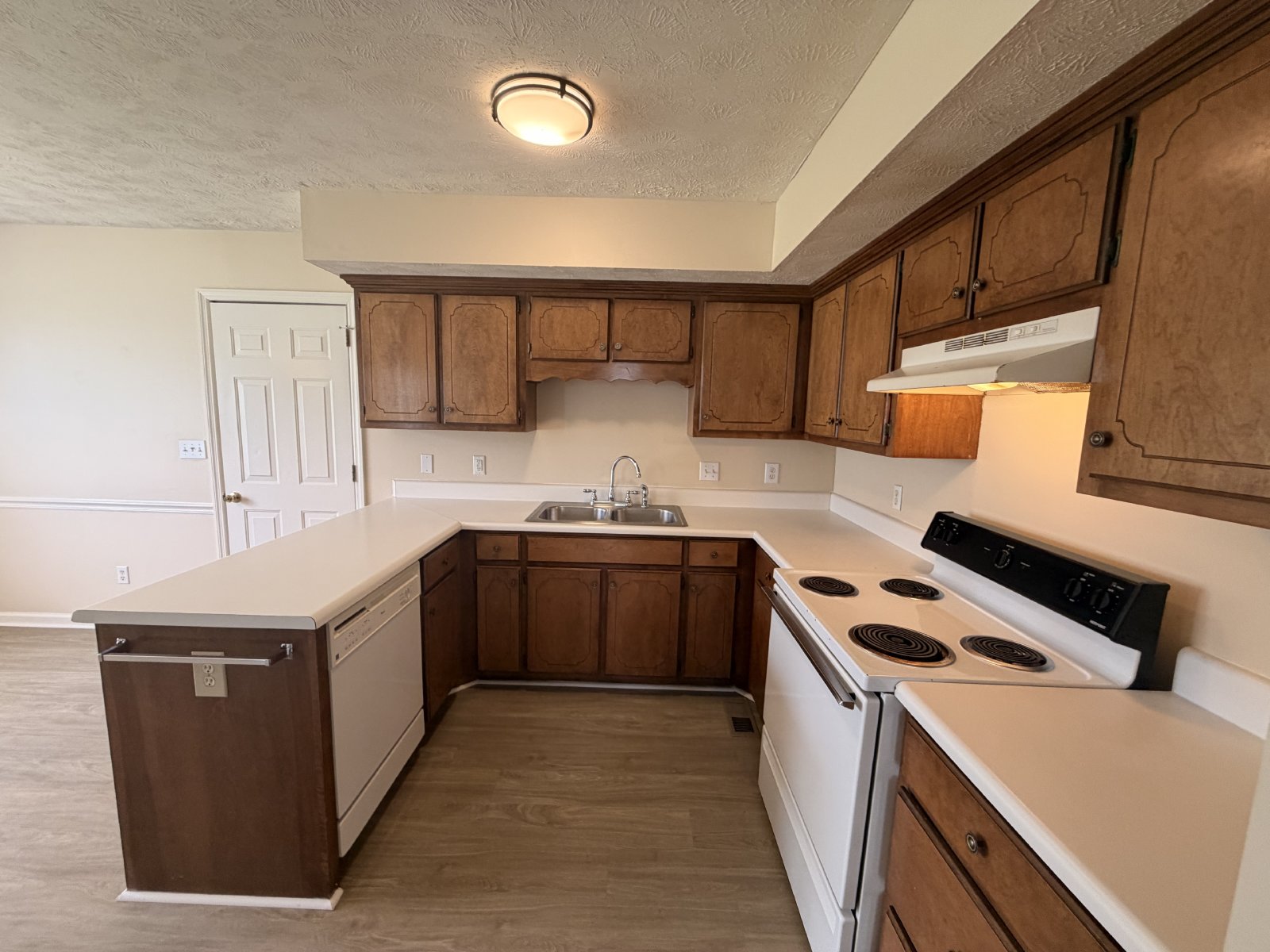 Move-In Ready! Fresh Updates, Fenced Backyard & Prime Smyrna Location! property image