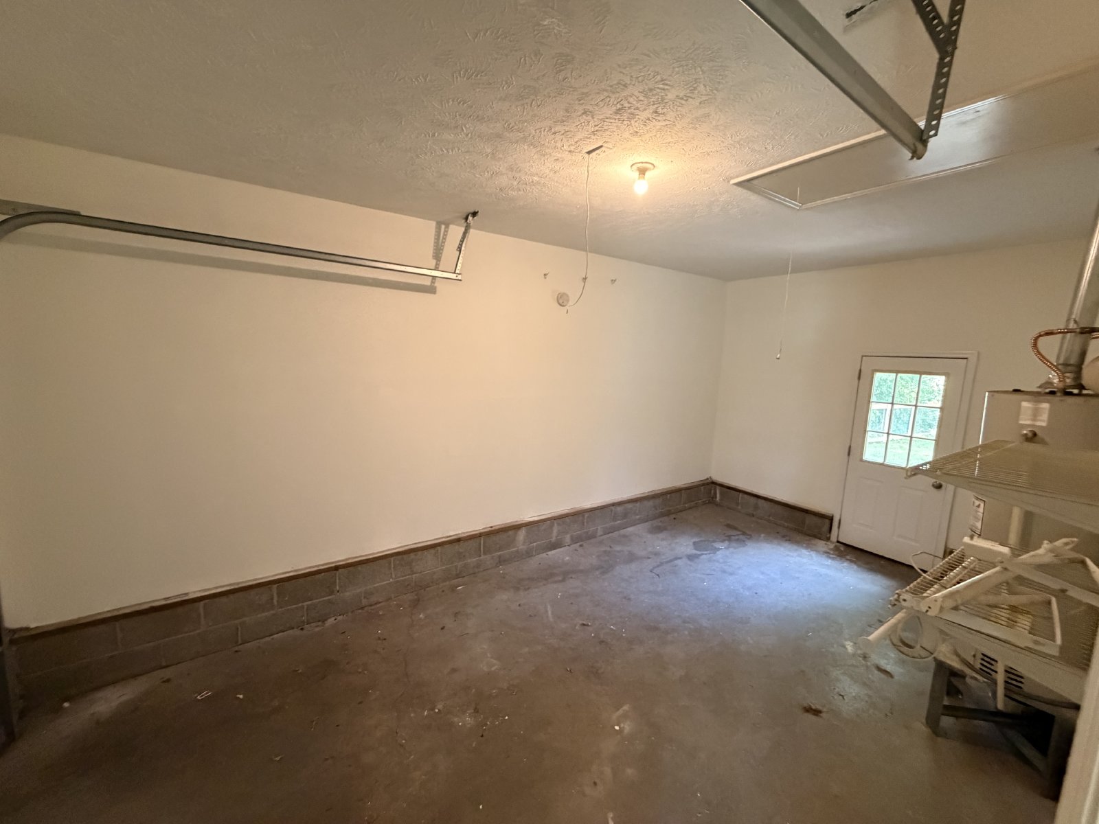 Move-In Ready! Fresh Updates, Fenced Backyard & Prime Smyrna Location! property image