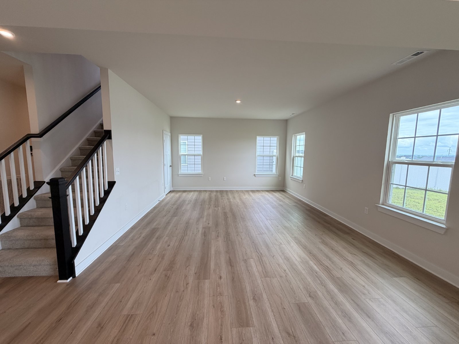 Available Now in Smyrna! **4 Bedrooms | 2.5 Bathrooms | Office/Flex Room | 2-Car Garage** property image