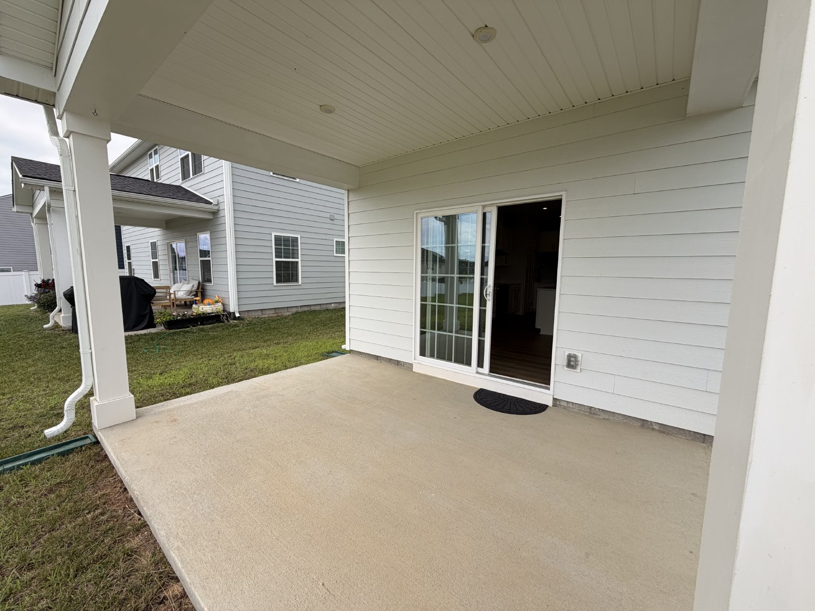 Available Now in Smyrna! **4 Bedrooms | 2.5 Bathrooms | Office/Flex Room | 2-Car Garage** property image