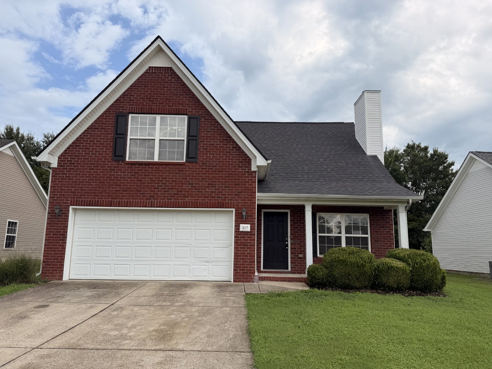 Available Immediately – Beautiful 3 Bedroom, 2.5 Bath Home with Bonus Room in Belmont! property image