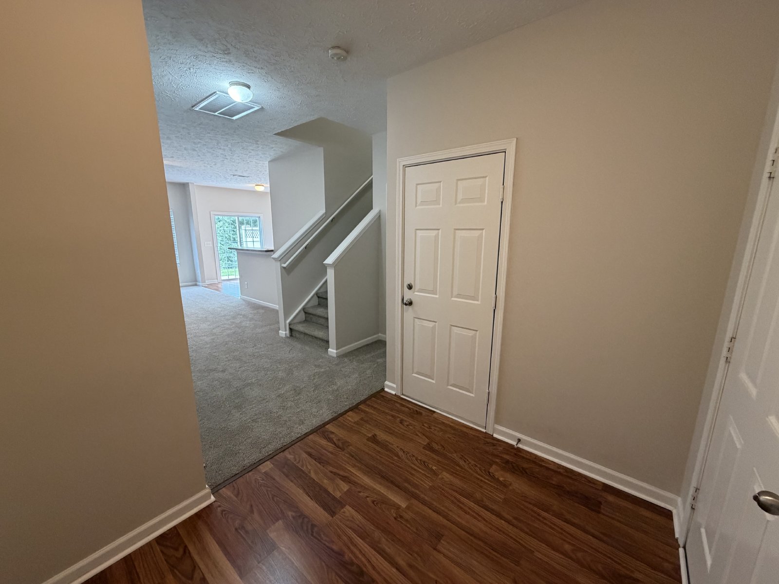 3 Bed 2.5 Bath Townhome in Brentwood property image