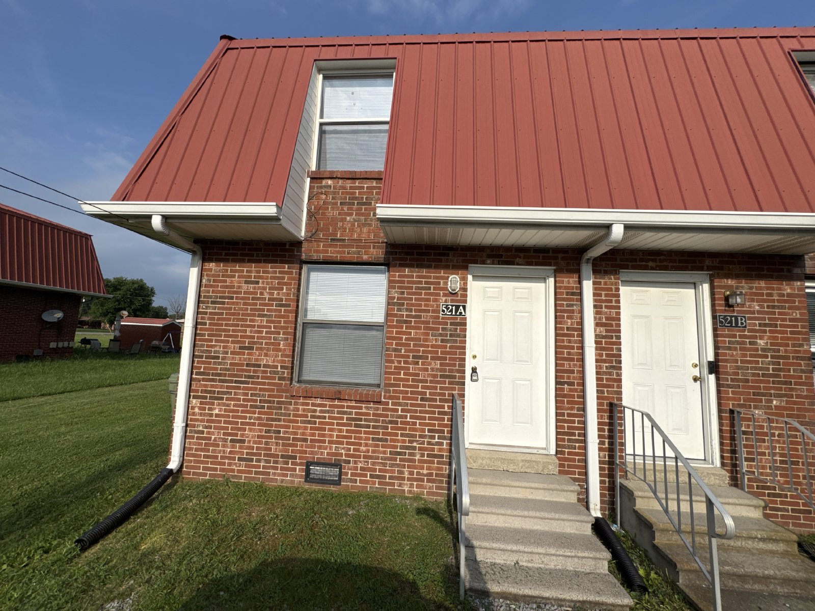 Spacious & Updated Duplex in a Convenient Lebanon Location! property image