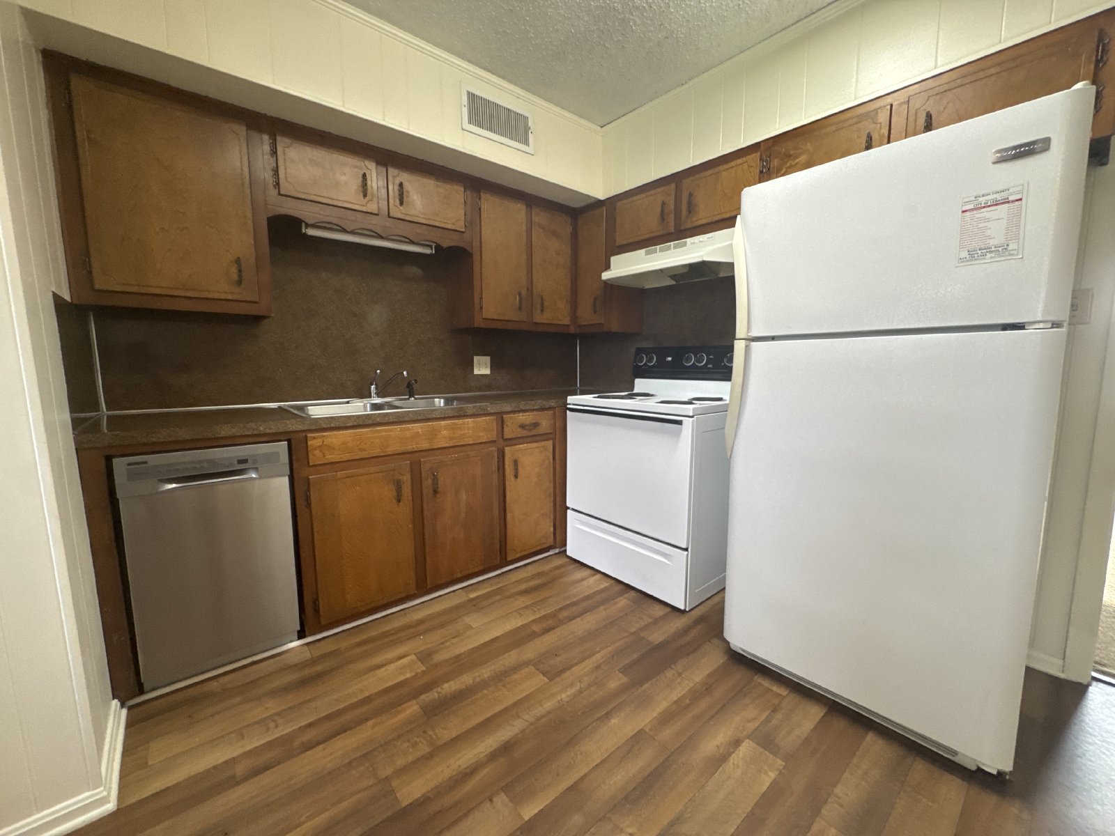 Spacious & Updated Duplex in a Convenient Lebanon Location! property image
