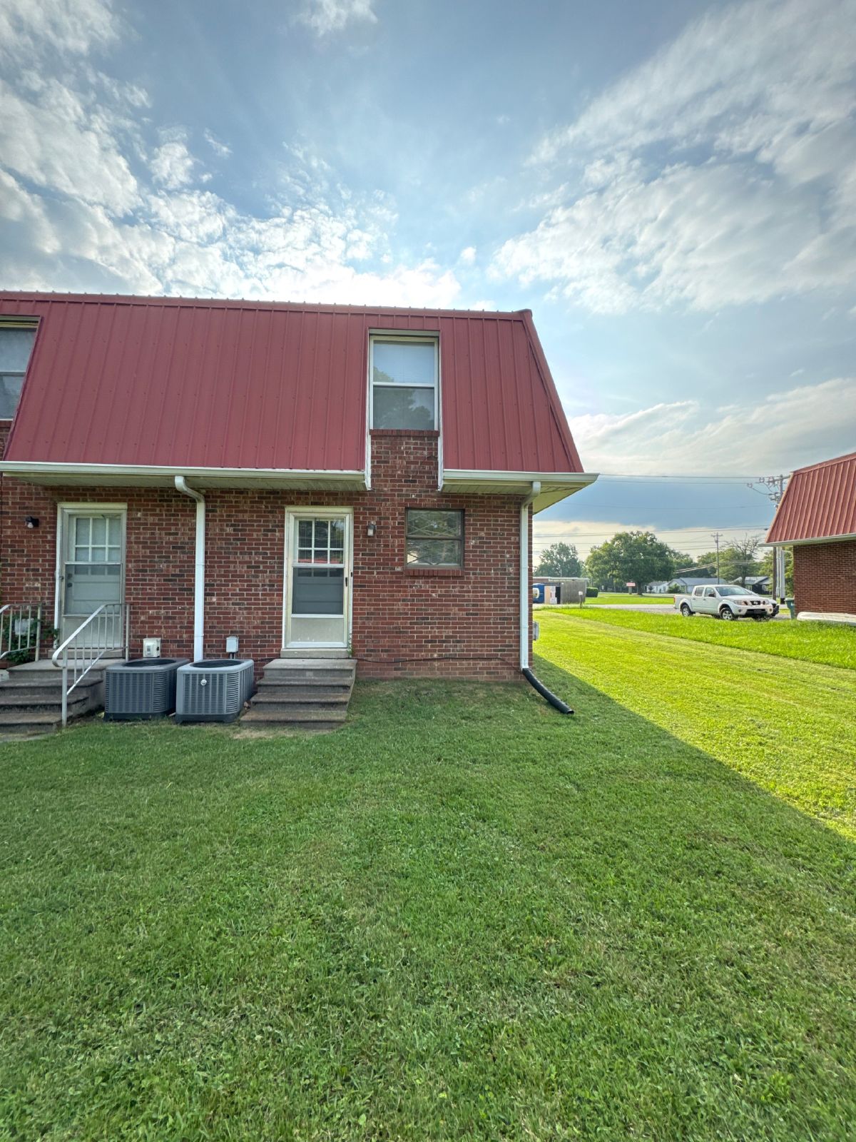 Spacious & Updated Duplex in a Convenient Lebanon Location! property image