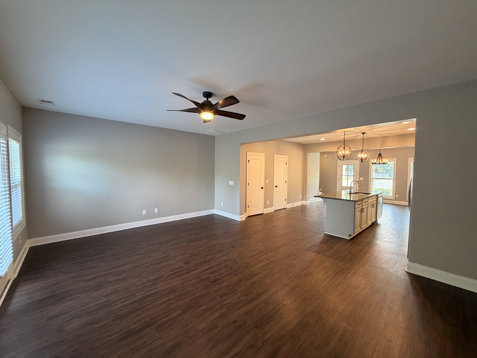 Half Off First Month's Rent! Beautiful & Updated 3 BR 2.5 Townhome - Convenient Murfreesboro Location! property image