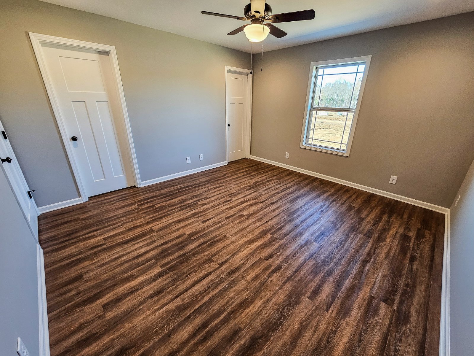 BRAND NEW Spacious Townhome in Shelbyville!...**1/2 OFF MOVE IN SPECIAL** property image