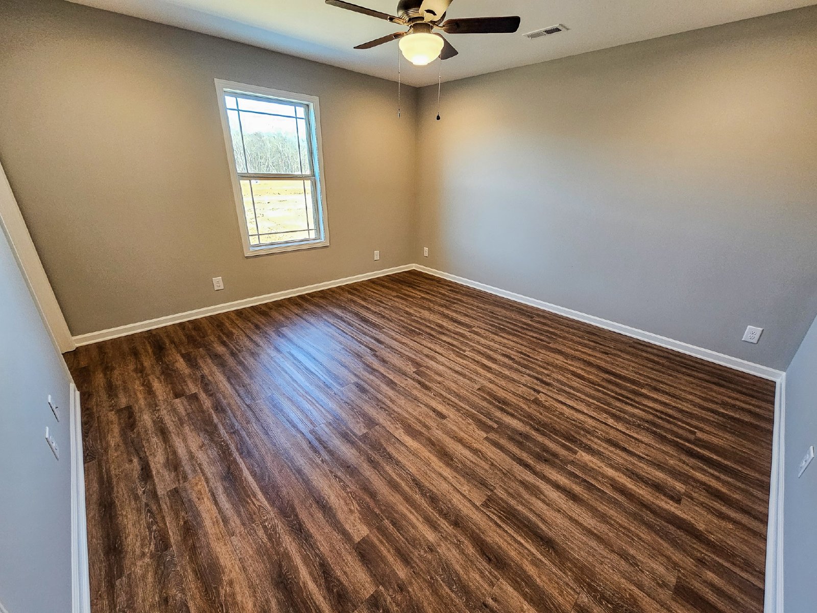 BRAND NEW Spacious Townhome in Shelbyville!...**1/2 OFF MOVE IN SPECIAL** property image