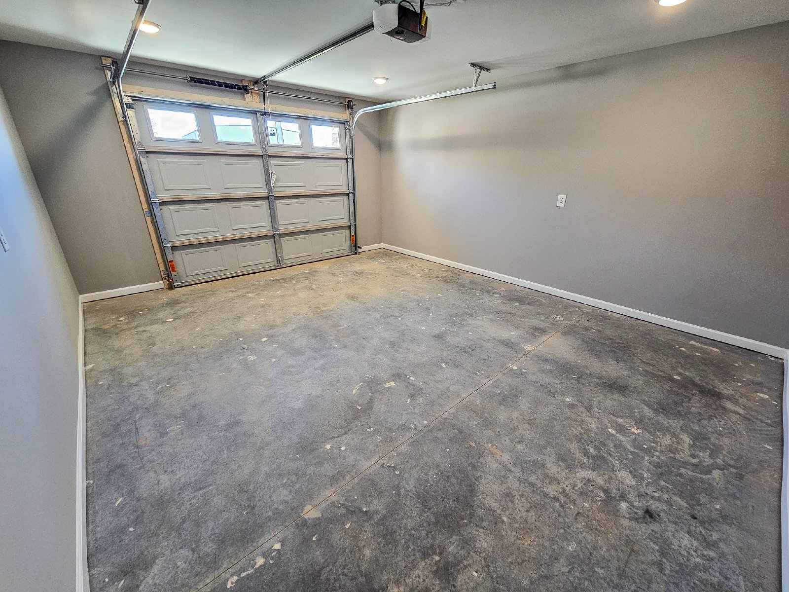 BRAND NEW Spacious Townhome in Shelbyville!...**1/2 OFF MOVE IN SPECIAL** property image