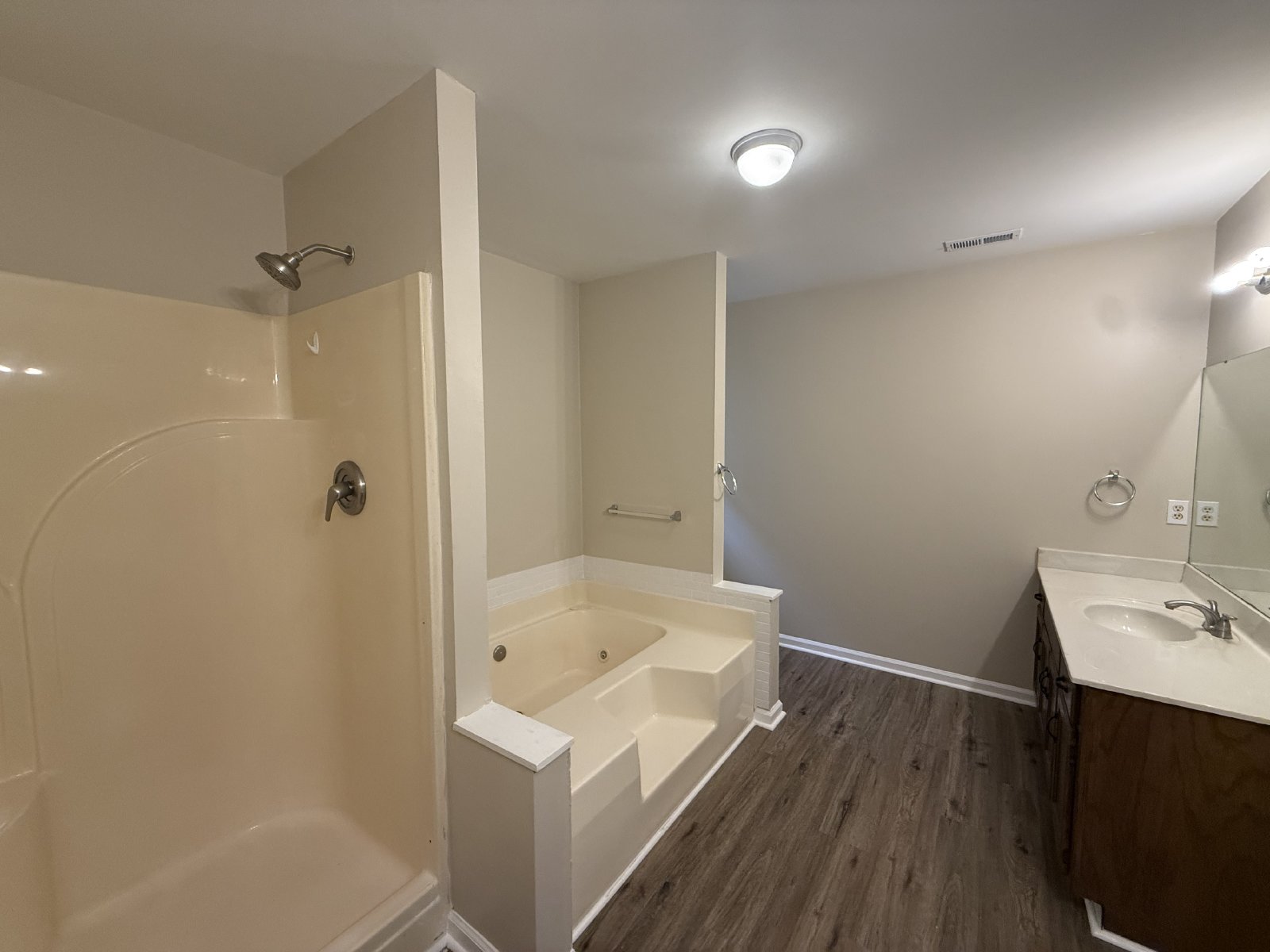 Beautiful 3 Bedroom 2.5 Bath Home in OOLTEWAH! property image